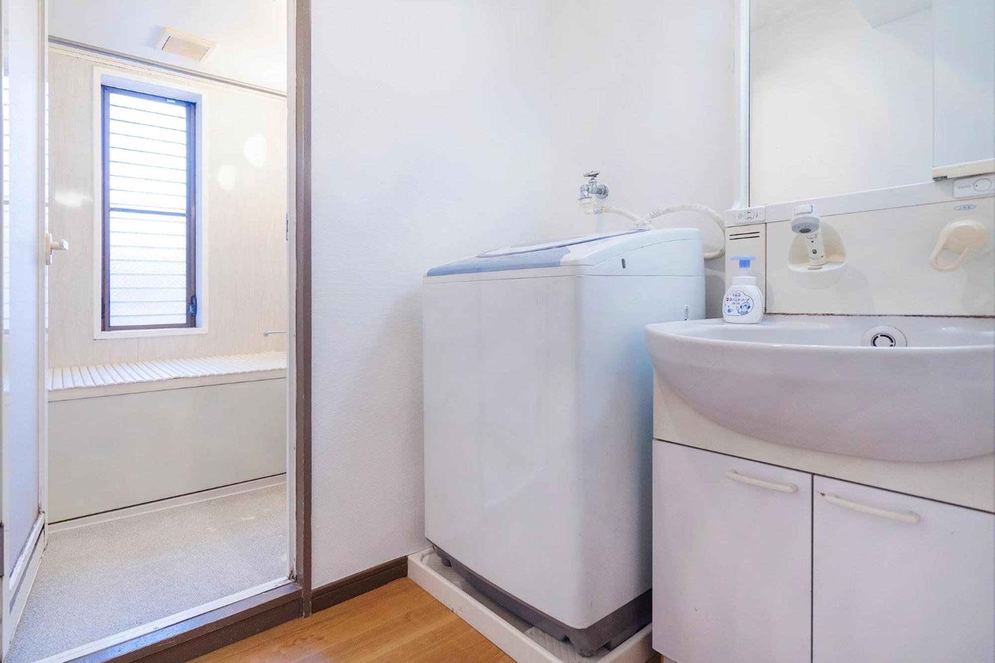 Charming Guesthouse In The Heart Of Okubo 丶steps To Metro And Convenient Travel! Eow4 Tokyo Exterior photo